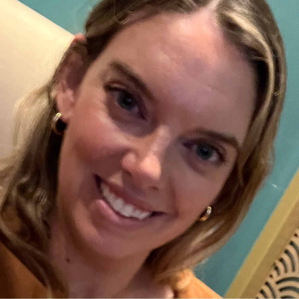 Meet your Posher, Lacey